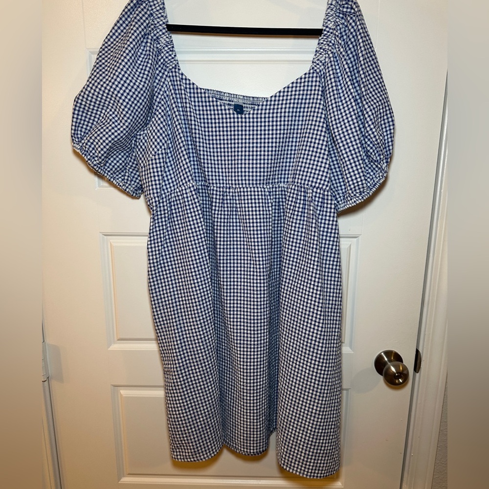 Old Navy Blue and White Textured Top